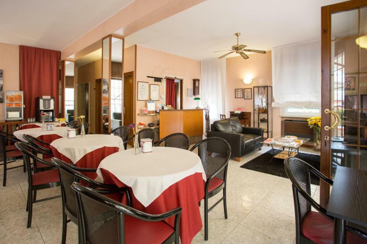 Hotel Benacus バルドリーノ エクステリア 写真