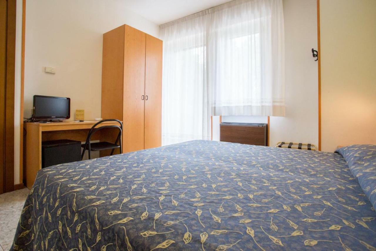 Hotel Benacus バルドリーノ エクステリア 写真