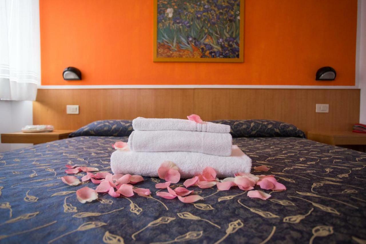 Hotel Benacus バルドリーノ エクステリア 写真