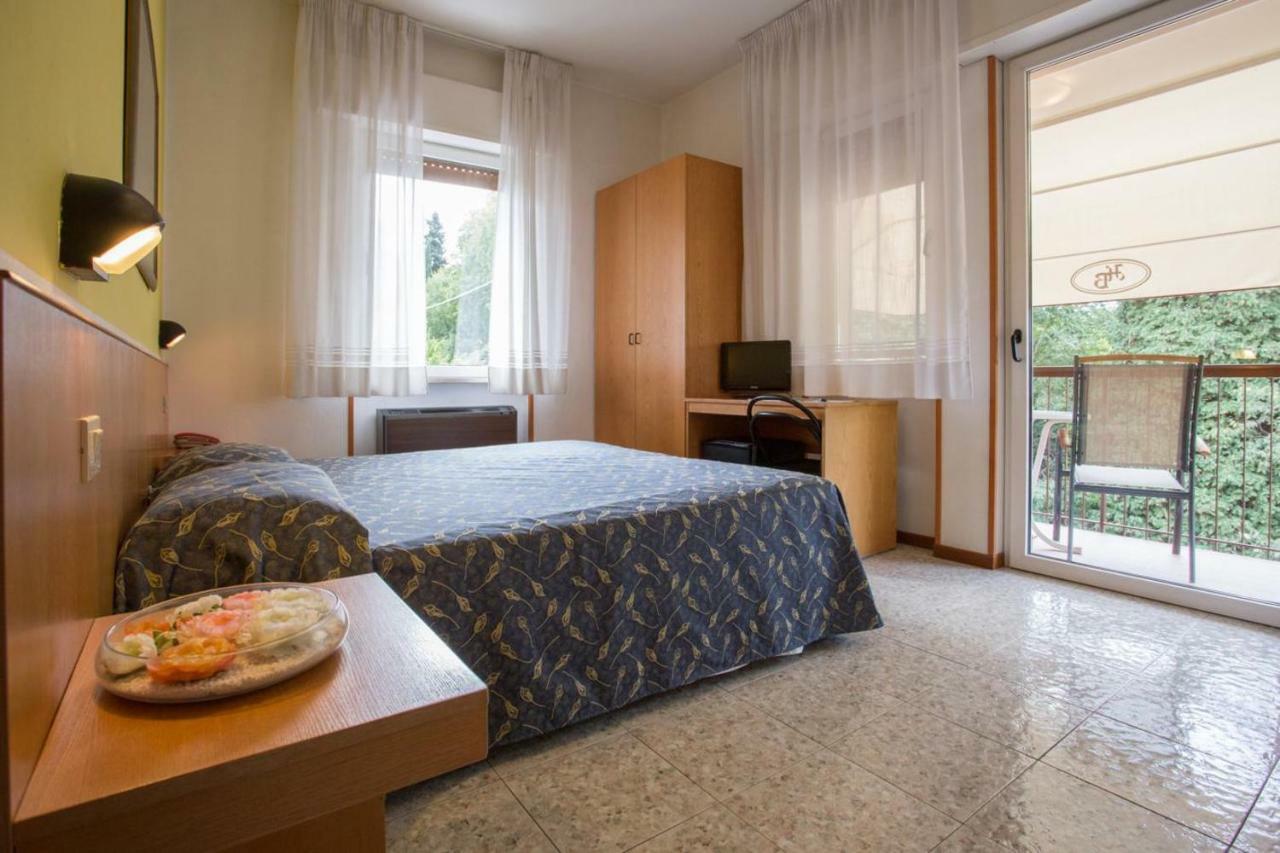 Hotel Benacus バルドリーノ エクステリア 写真